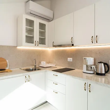 شقة Gorgeous In With Kitchen *